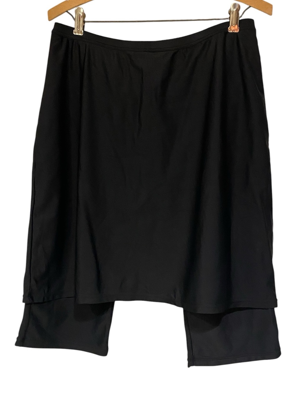 NWT Swim Skirt W/ Attached Leggings. SPF 50 Black Sz. XL - Picture 2 of 8